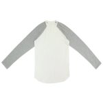 The Chrome Hearts Cemetery Cross Straight Longsleeve Sweatshirt is likely a stylish and fashionable long-sleeved sweatshirt produced by the luxury fashion brand Chrome Hearts. It appears to feature a cemetery cross design, although without more information it is difficult for me to provide further details about the specific sweatshirt. Is there anything else I can help you with?