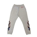 It looks like the Chrome Hearts Matty Boy Brain sweatpants are a specific style of sweatpants offered by the luxury fashion brand Chrome Hearts. It is likely that these sweatpants are made of high-quality materials and feature the Chrome Hearts logo and the "Matty Boy Brain" design on the leg or waistband. These sweatpants may be sold through Chrome Hearts retail stores or through high-end department stores and specialty boutiques. It is difficult to determine the price of these sweatpants without more information.